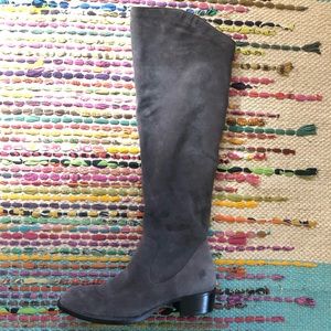 Knee-high leather Born boots - grey suede